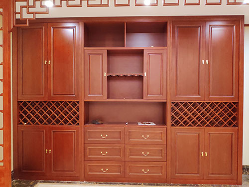 昌吉中式家居装修之中式酒柜装修效果图